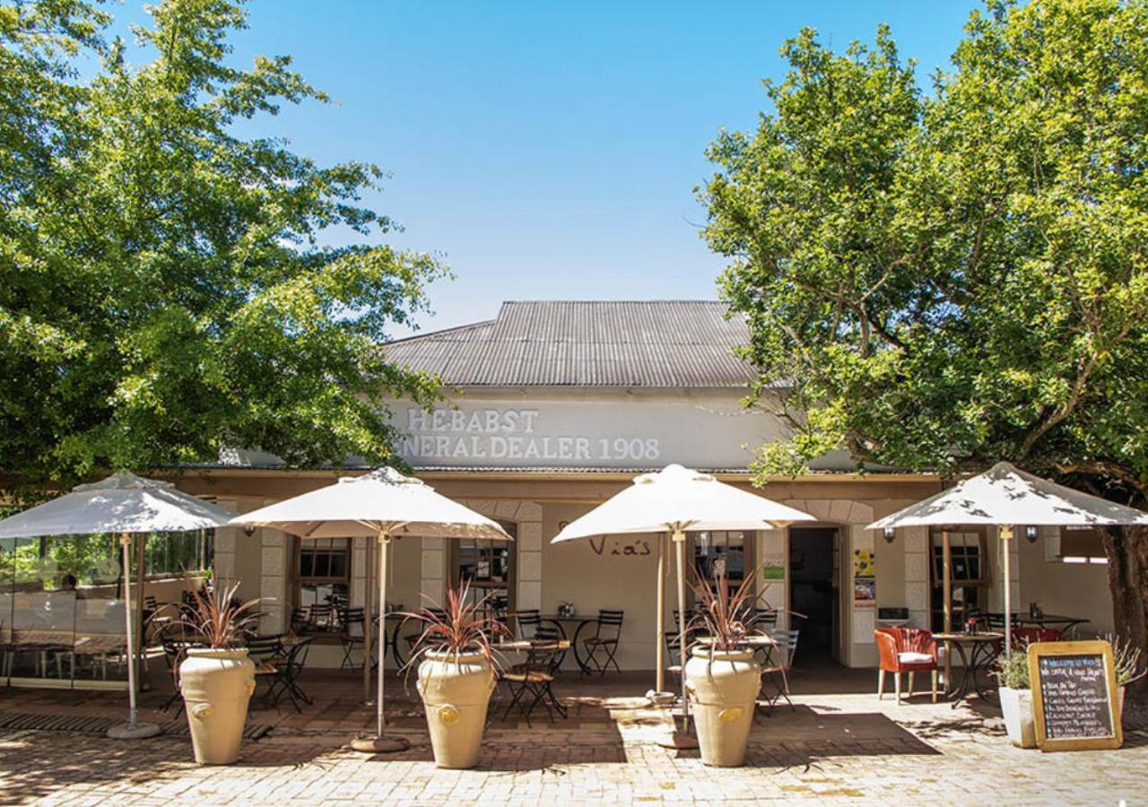 Via's Guesthouse Greyton Extérieur photo