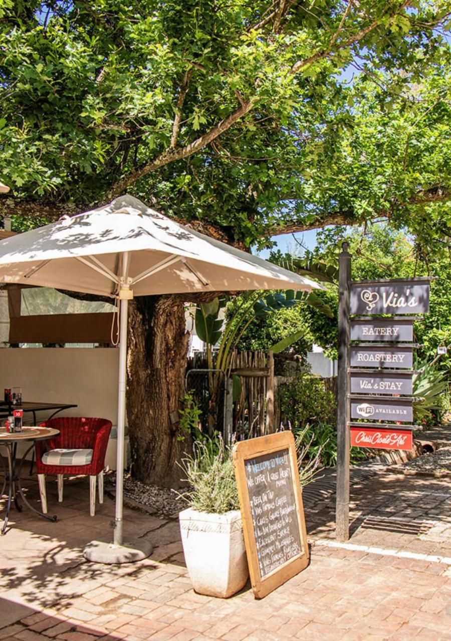 Via's Guesthouse Greyton Extérieur photo